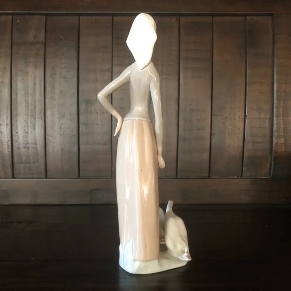 Girl With Geese #1035 Spanish Lladro